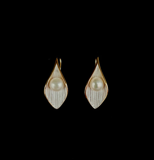 Earring Pearl Shell 23,Gold Plated