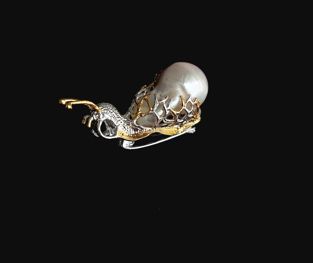 Pendant Snail  With Baroque
