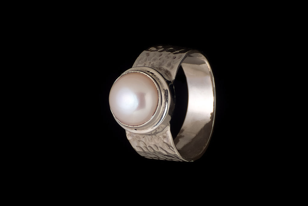 Ring Pearl Basic Hammer