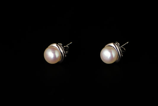 Earring Pearl Stud Heart All Small 6-7mm