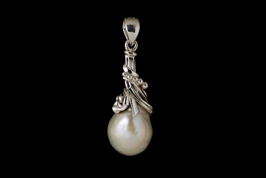Pendant Pearl South Sea Pearl Abstract 16-17mm