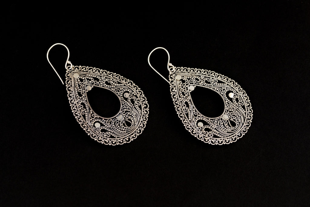 Earring Kawatan Bun Oval Hole