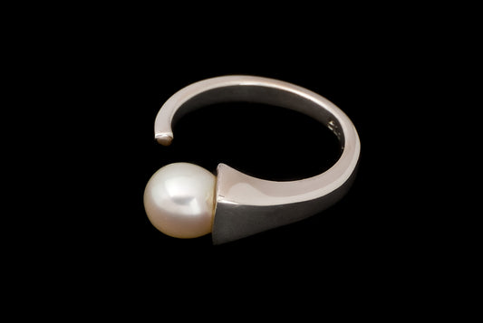 Ring Pearl Tulip free Size Small 8mm