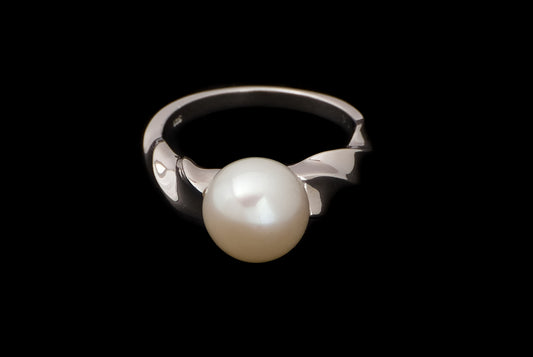 Ring Pearl Zes Abstract