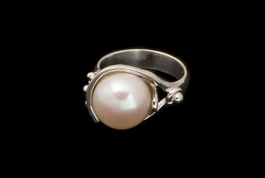 Ring Pearl Abstract with Jawan