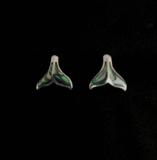 Earring Stud Whale Tail Abalone 1,2cm