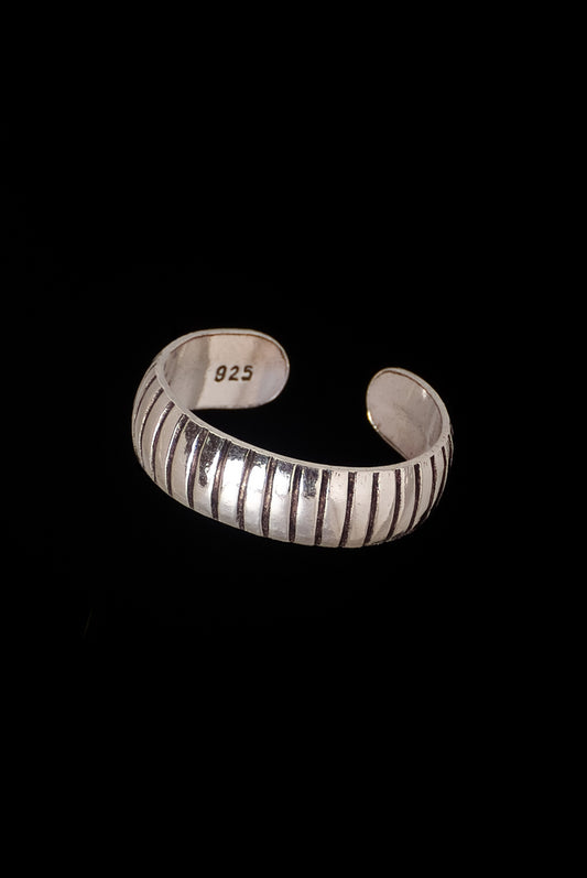 Toe Ring Lines