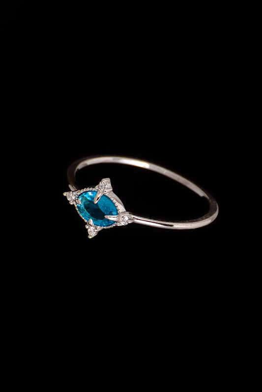 Small Ring Catt Topaz