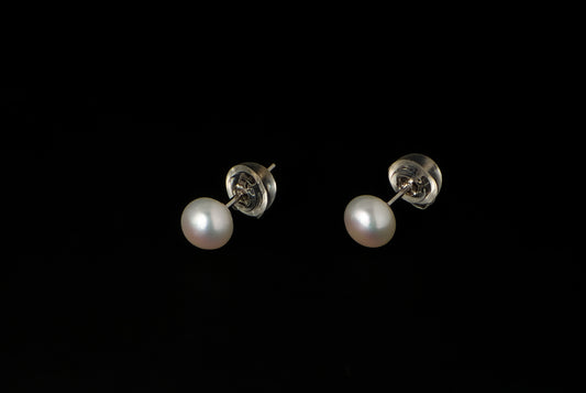 Earring Pearl Stud Basic Round