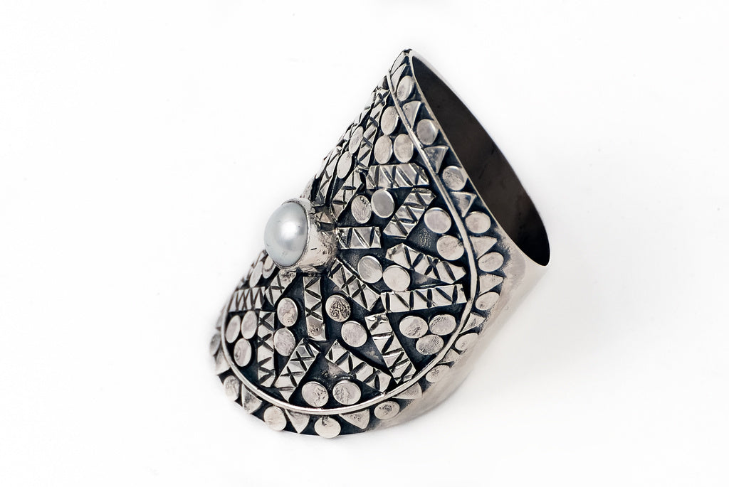 Ring Tatahan Jawan with Pearl - Bambu Silver Jewellry
