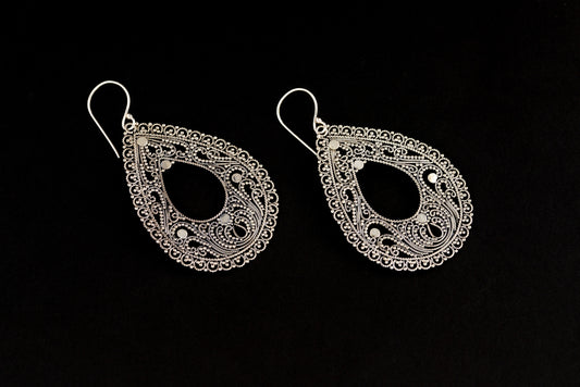 Earring Kawatan Bun Oval Hole