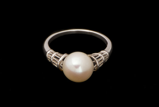 Ring Pearl Lee