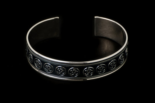 Cuff Om India Oxid 1.5cm