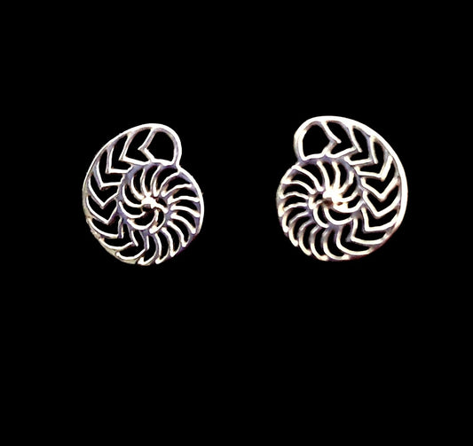 Earring Stud Shell Silver 12mm