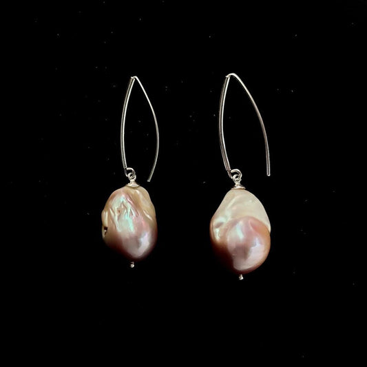Earring pearl Baroque New Hook