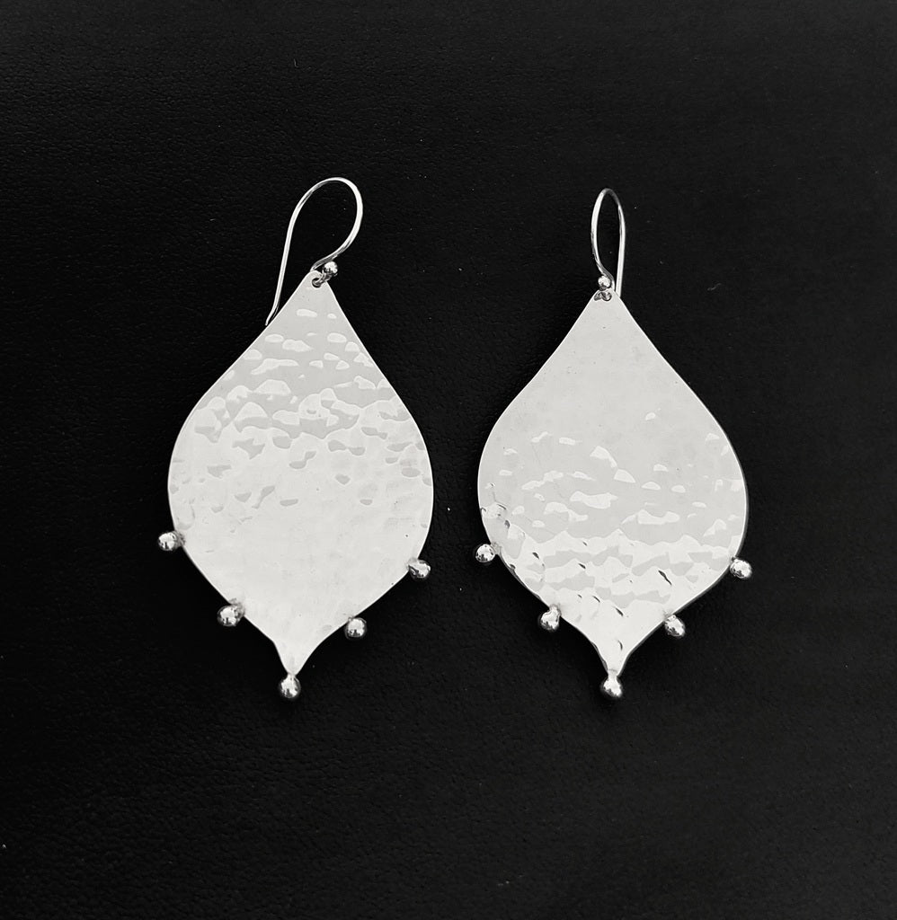 Earring Cust Oval Hammer